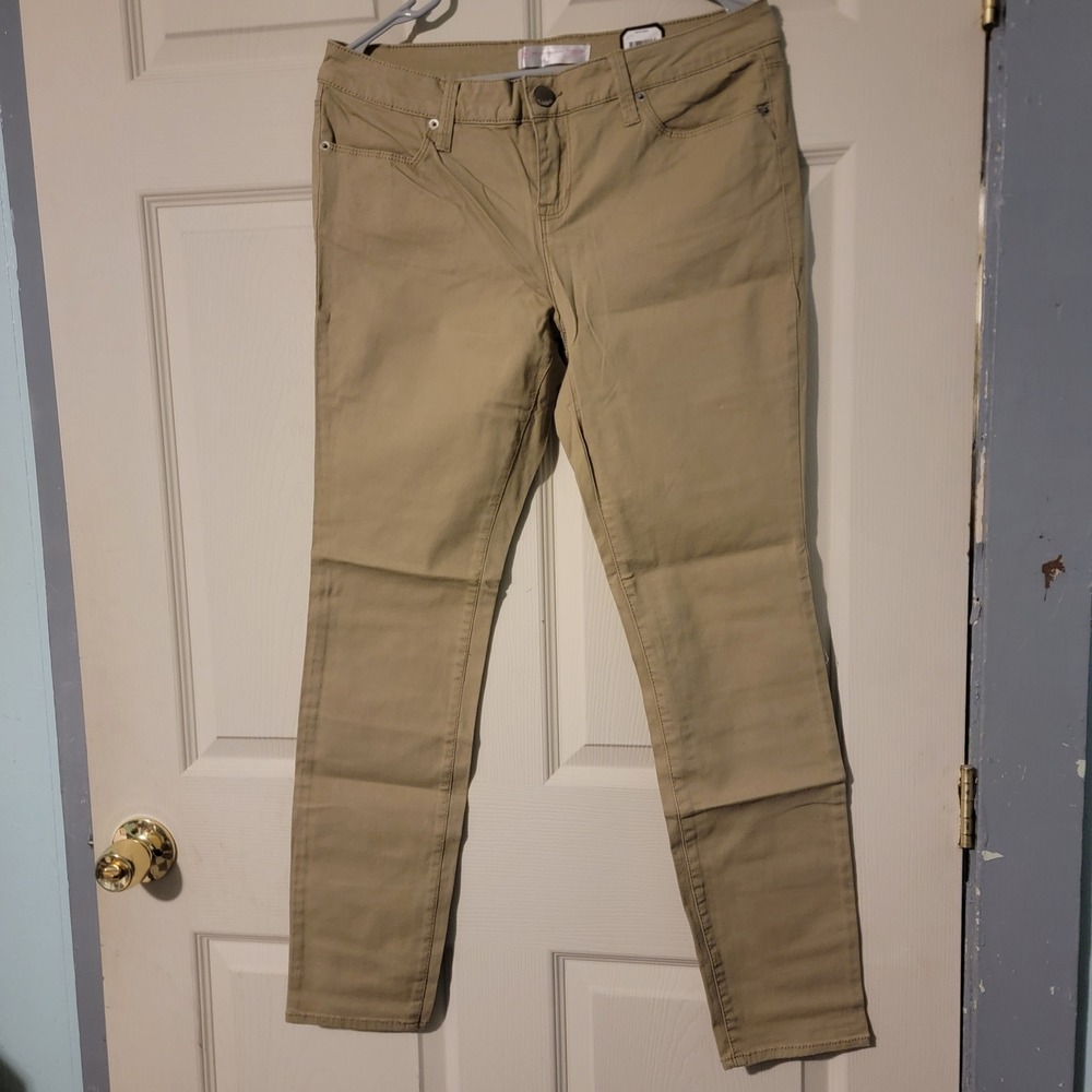 No Boundaries Juniors Skinny Khaki Pants Size 13 Low Rise Slim Fit Stretch Tan